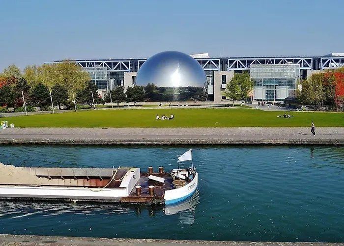 Peaceful Nearby Paris