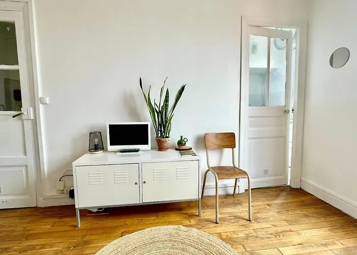Peaceful Nearby Paris דירה פנטן